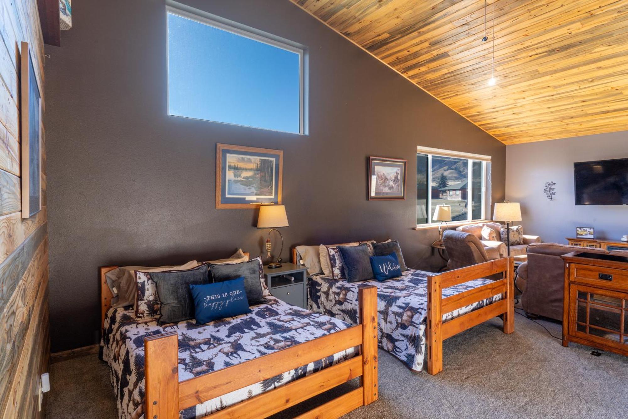 Bison Lodge - Lg Home - 2 Bedrooms - Less Than 5 Miles To Yellowstone North Entrance, Sleeps Up To 8 Gardiner Exterior foto